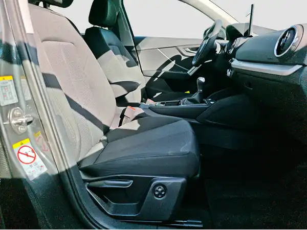 AUDI Q2 (14/16)
