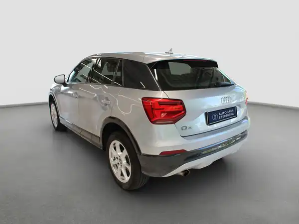 AUDI Q2 (7/12)