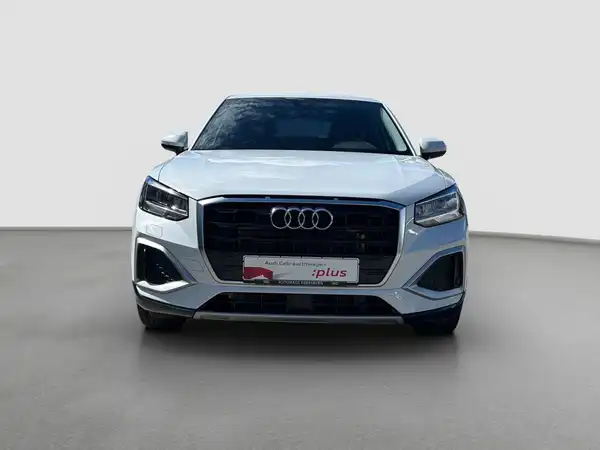AUDI Q2 (3/16)