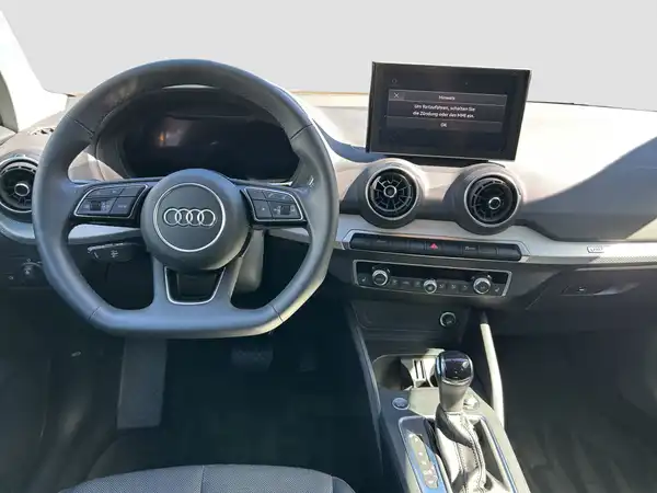 AUDI Q2 (10/16)