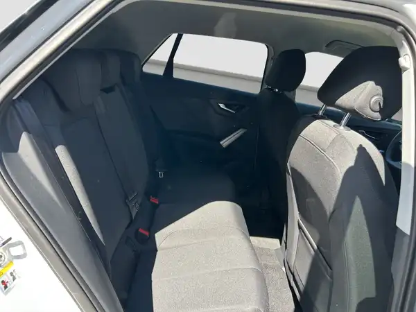 AUDI Q2 (15/16)