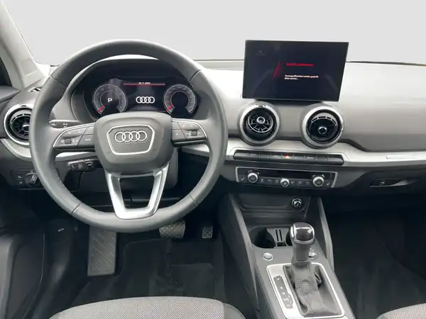AUDI Q2 (10/16)