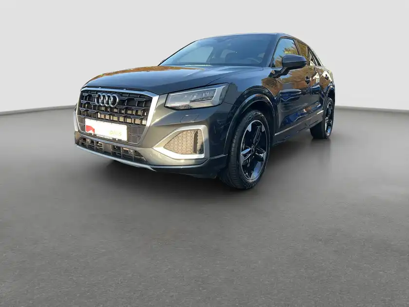 AUDI Q2 (1/16)