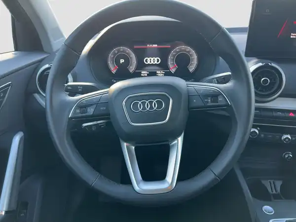 AUDI Q2 (11/16)