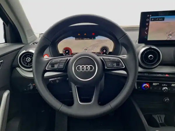 AUDI Q2 (11/16)