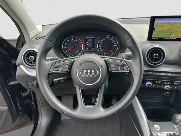 AUDI Q2 (11/16)