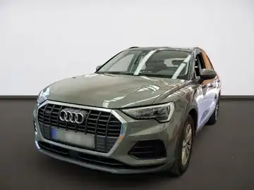 AUDI Q3 (1/4)