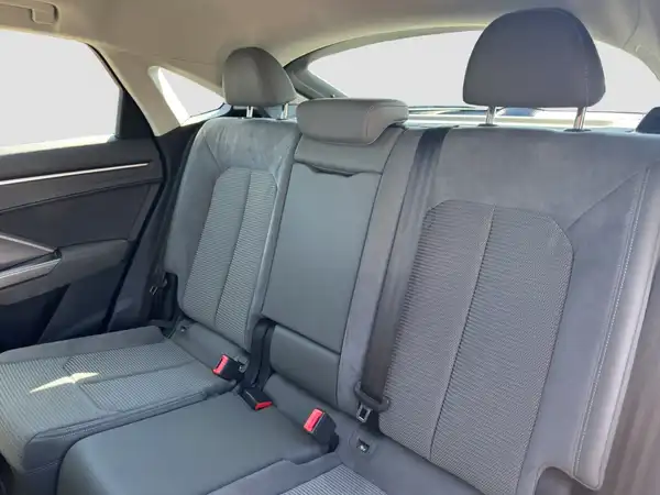 AUDI Q3 SPORTBACK (9/17)