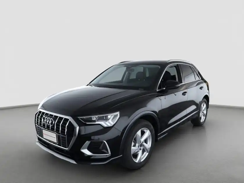 AUDI Q3 (1/5)
