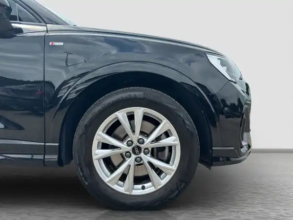 AUDI Q3 (16/16)