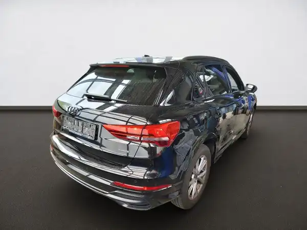 AUDI Q3 (3/4)
