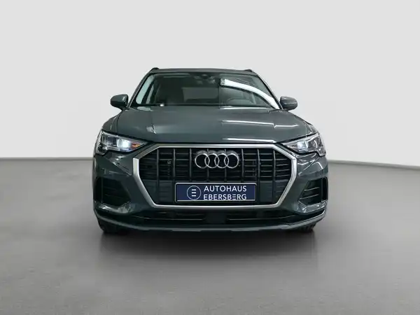 AUDI Q3 (3/17)