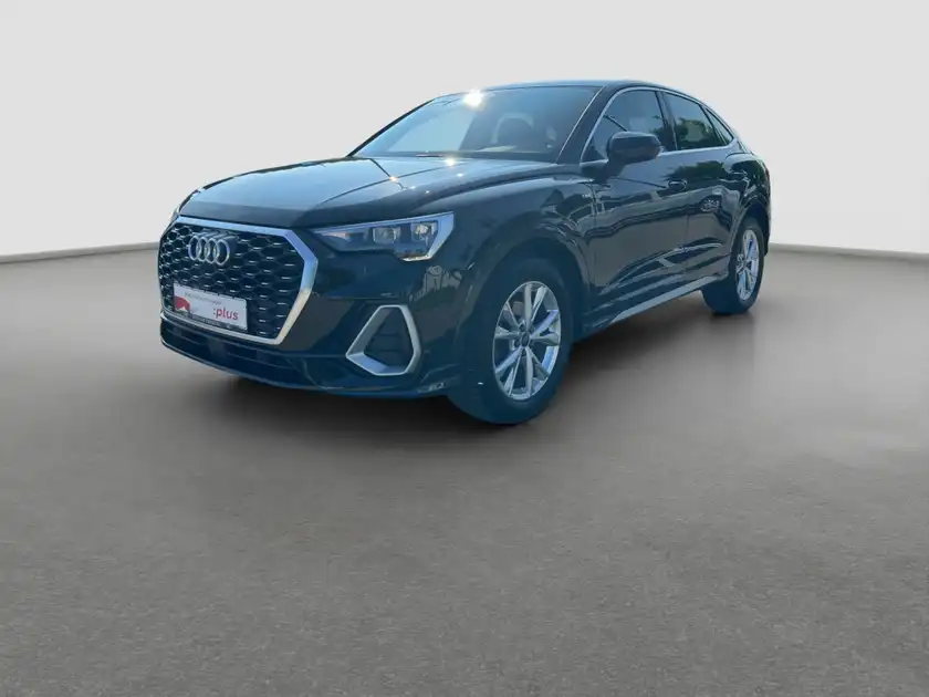 AUDI Q3 SPORTBACK (1/16)