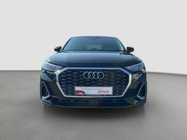 AUDI Q3 SPORTBACK (1/16)