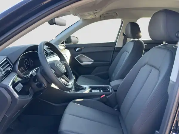 AUDI Q3 SPORTBACK (8/16)