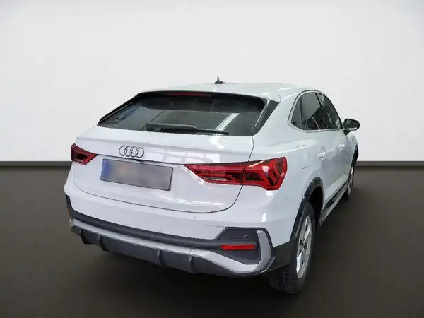 AUDI Q3 SPORTBACK (3/4)