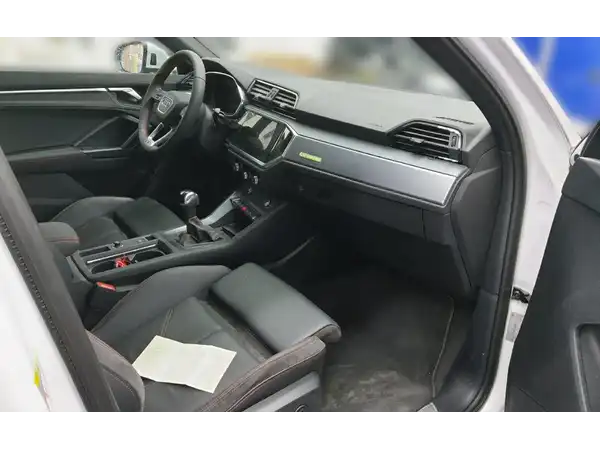 AUDI Q3 SPORTBACK (4/4)