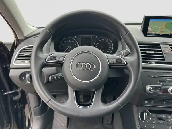 AUDI Q3 (11/16)