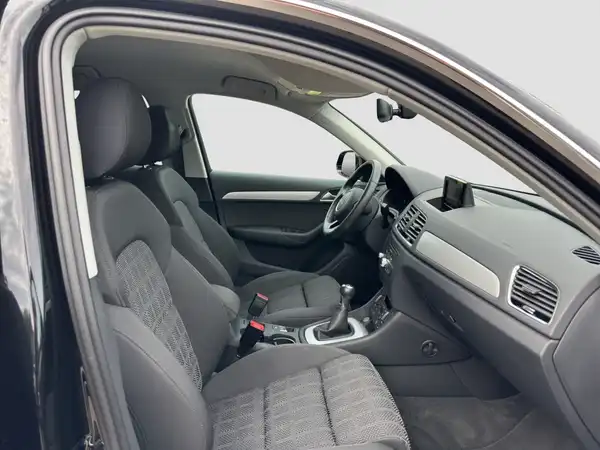 AUDI Q3 (14/16)