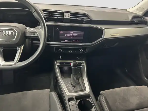 AUDI Q3 (12/16)