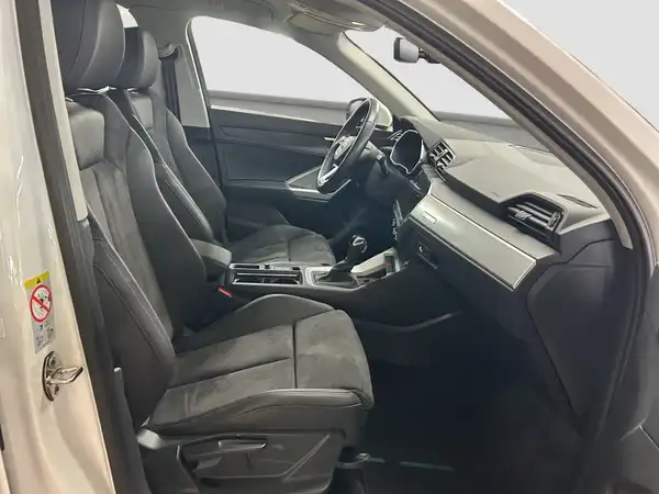 AUDI Q3 (14/16)