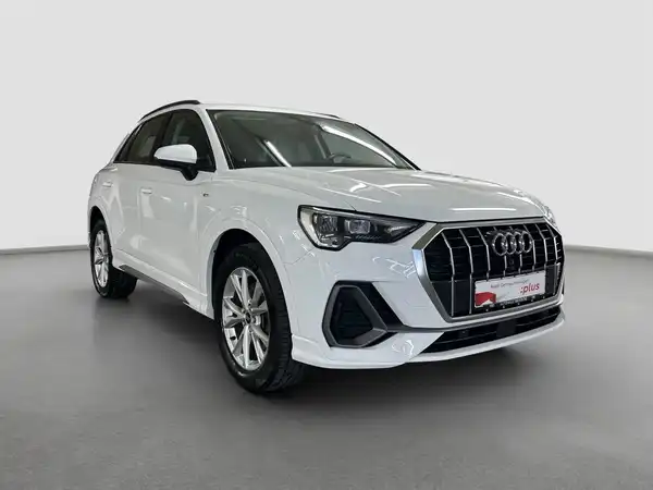 AUDI Q3 (4/16)