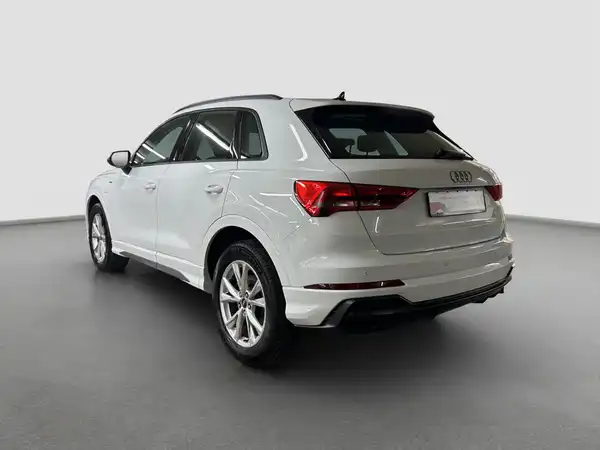 AUDI Q3 (7/16)
