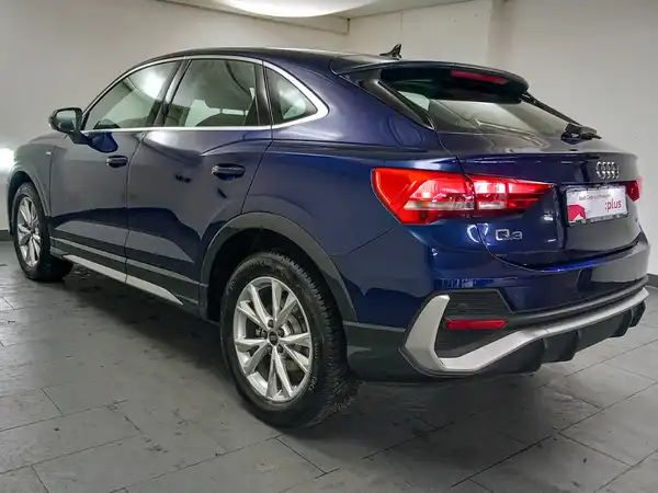 AUDI Q3 SPORTBACK (5/14)