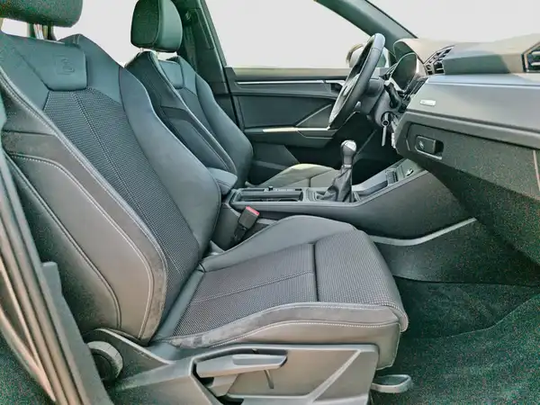 AUDI Q3 (14/16)