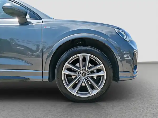 AUDI Q3 (16/16)