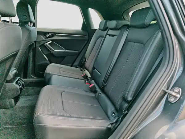 AUDI Q3 (9/16)