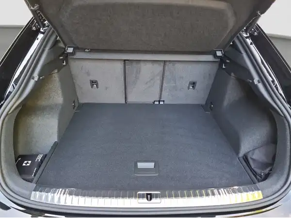 AUDI Q3 SPORTBACK (13/16)