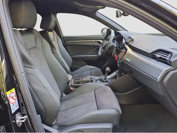 AUDI Q3 SPORTBACK (14/16)