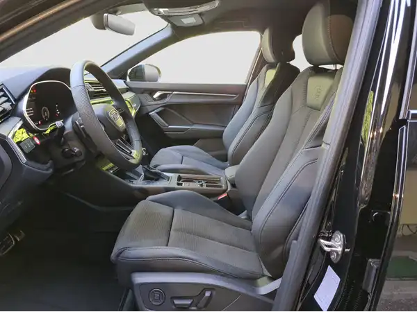 AUDI Q3 SPORTBACK (8/16)