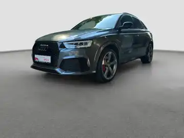 AUDI RS Q3 (1/17)