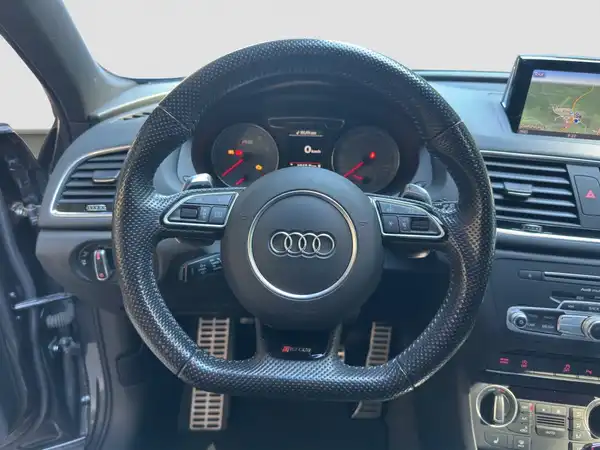 AUDI RS Q3 (11/17)