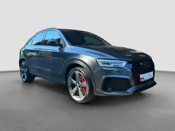 AUDI RS Q3 (4/17)