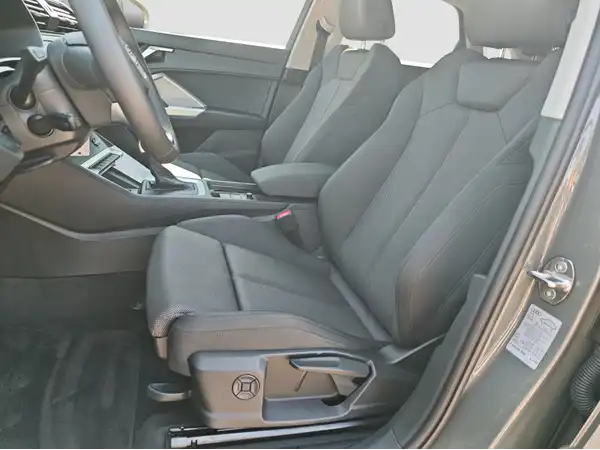 AUDI Q3 SPORTBACK (8/16)
