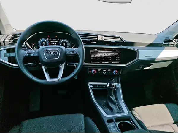 AUDI Q3 SPORTBACK (10/16)