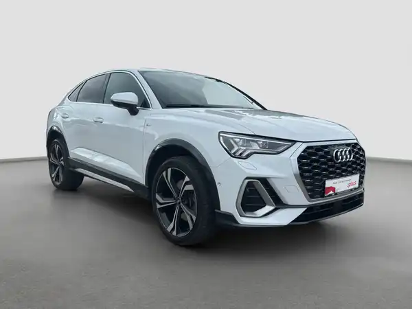 AUDI Q3 SPORTBACK (4/16)