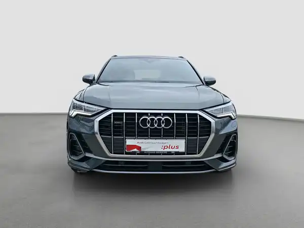 AUDI Q3 (3/16)