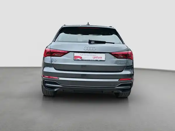 AUDI Q3 (6/16)