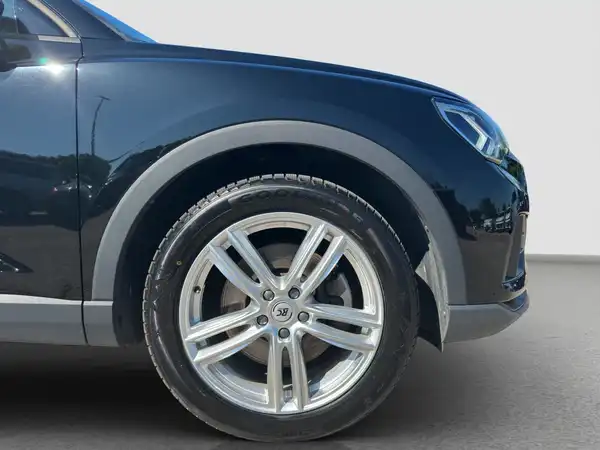AUDI Q3 (16/16)