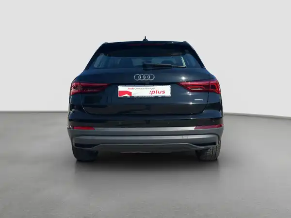 AUDI Q3 (6/16)