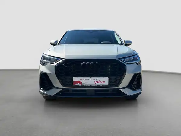 AUDI Q3 SPORTBACK (3/16)