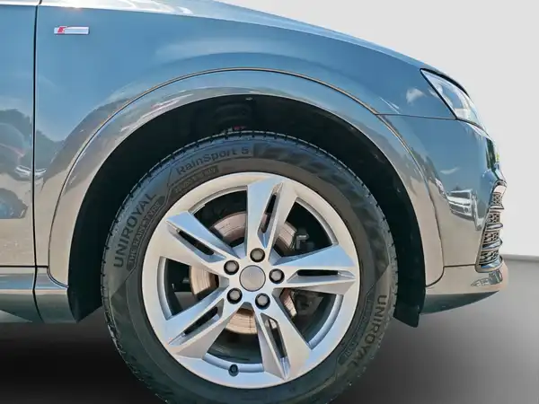 AUDI Q3 (16/16)
