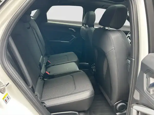 AUDI Q3 SPORTBACK (15/16)