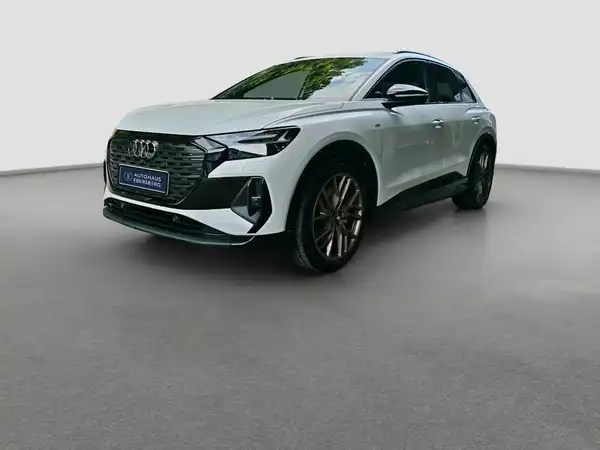AUDI Q4 E-TRON (1/4)