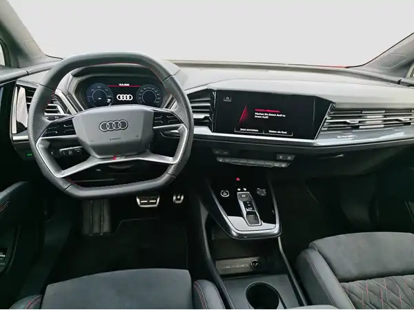 AUDI Q4 E-TRON (10/16)