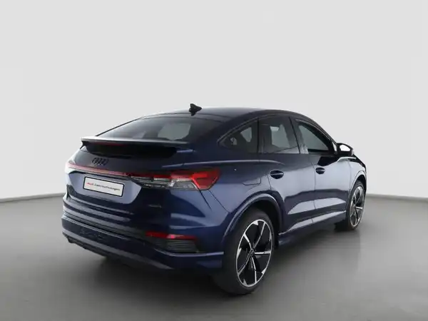 AUDI Q4 SPORTBACK (3/4)
